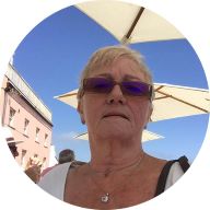 Our member Jacqui May on vacation: MedicAlert for Asthma, Diabetes & COPD